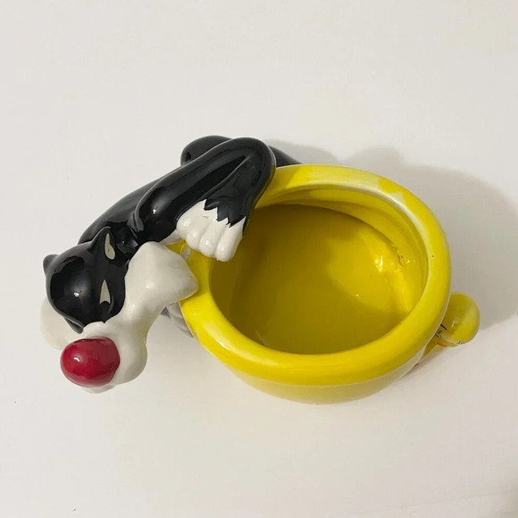 Warner Bros Looney Tunes Sylvester and  Tweety Bird Vase Flower Planter - Picture 15 of 16